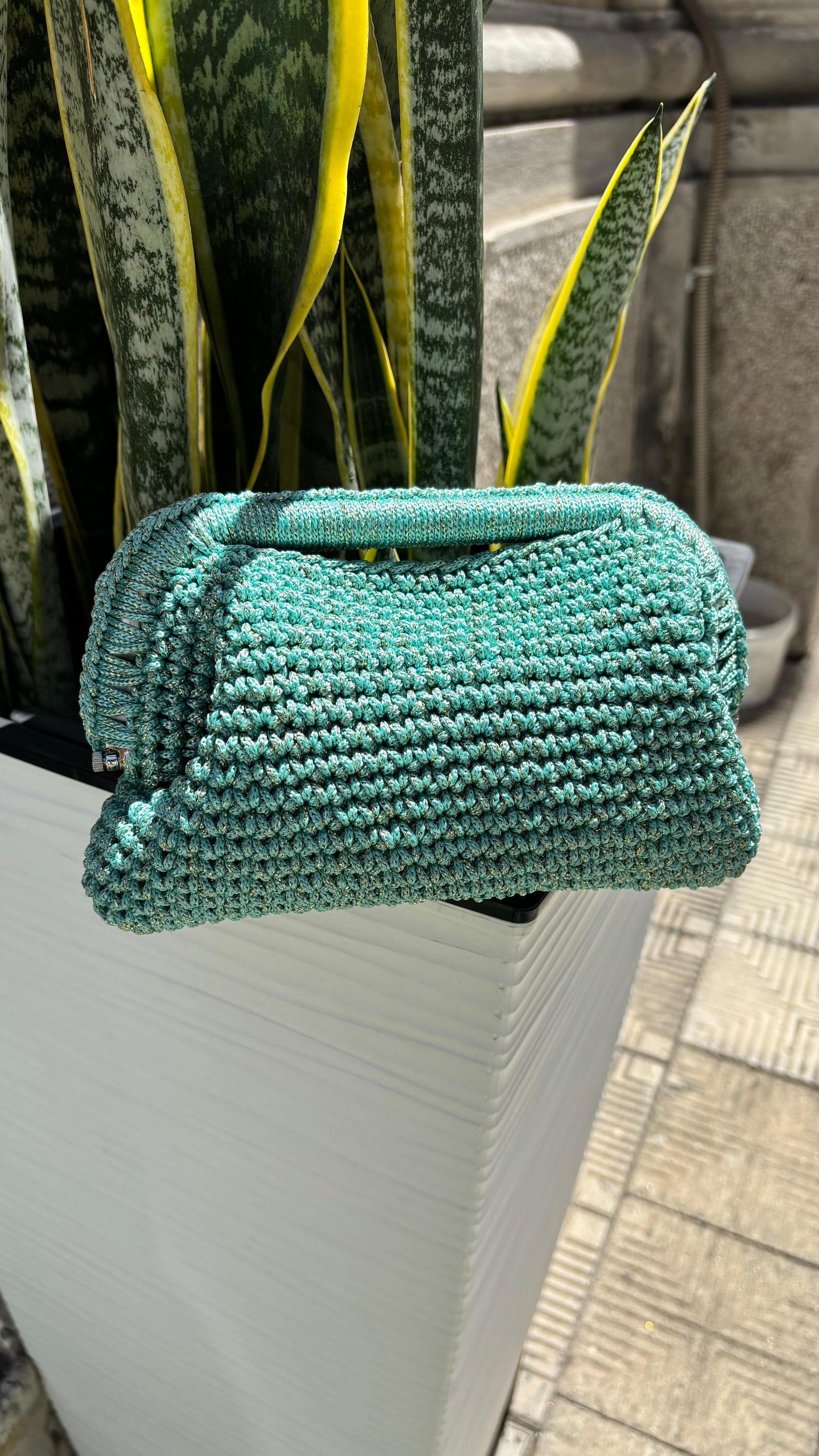 Clutch in cordino