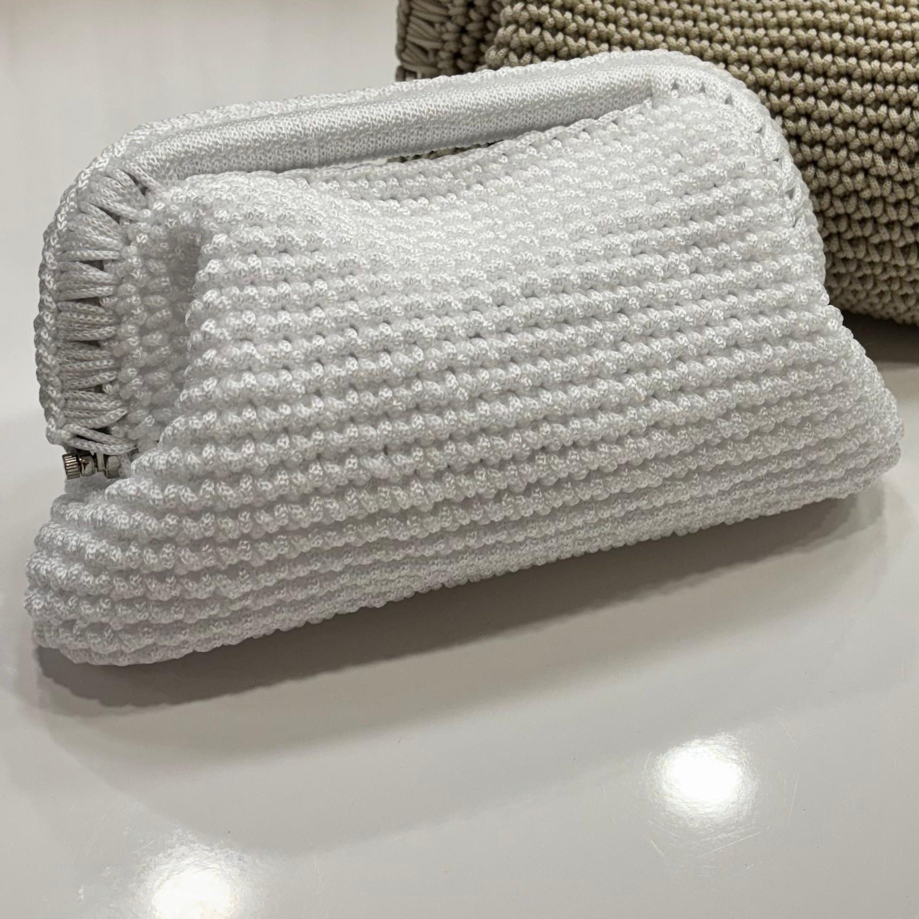 Clutch in cordino