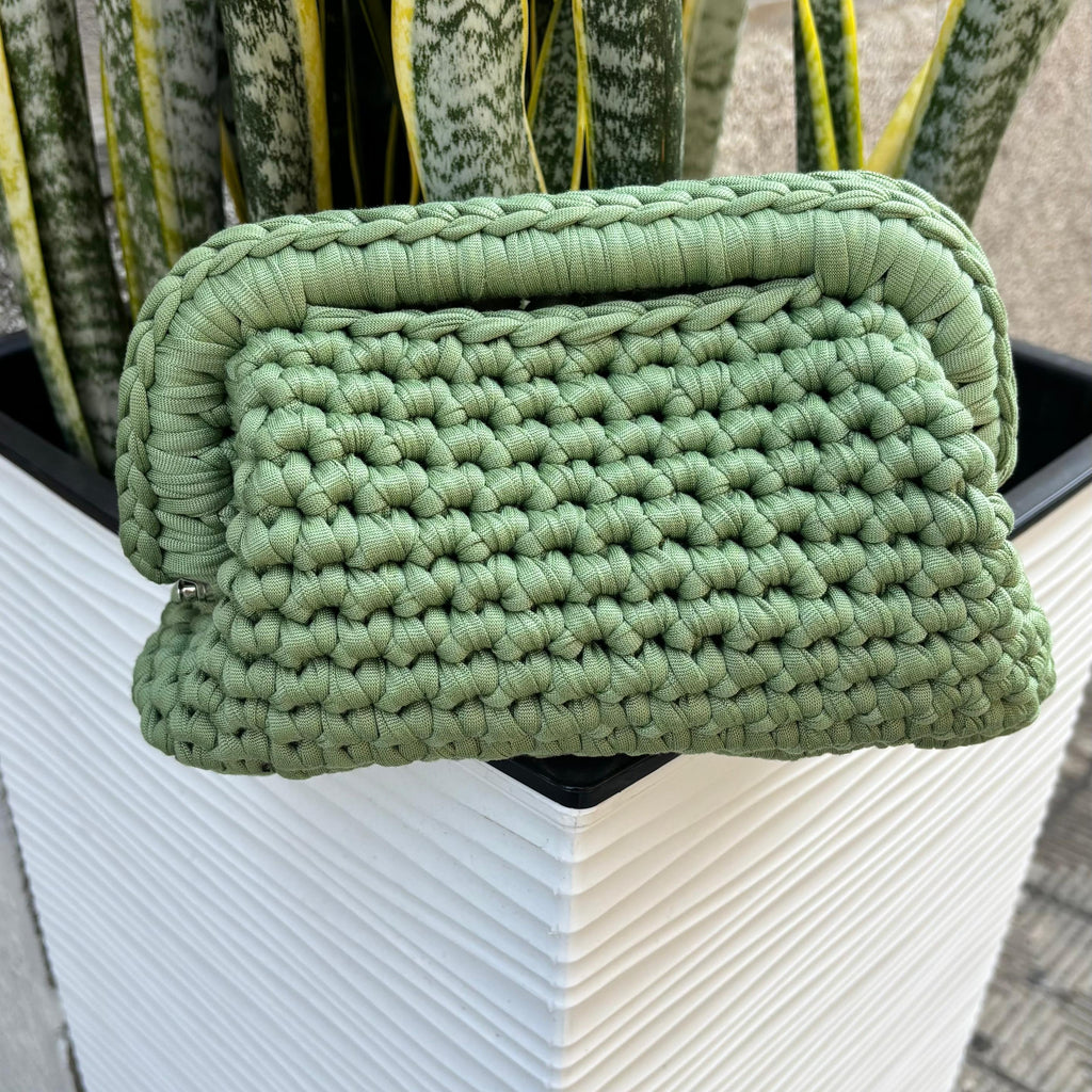 Clutch Cuoricina