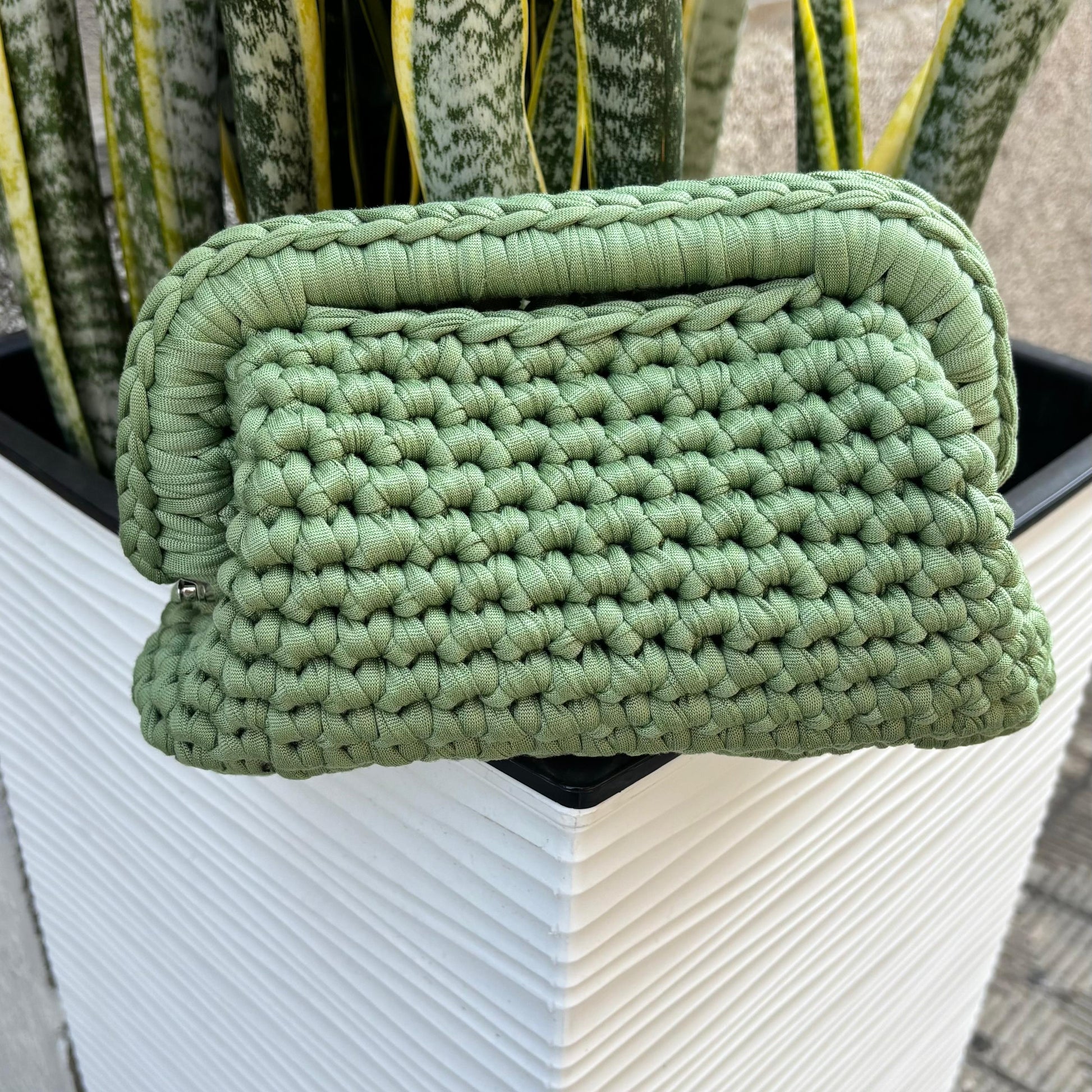 Clutch Cuoricina